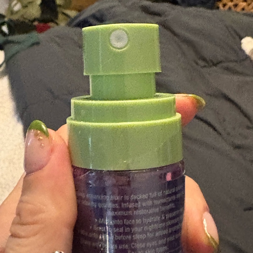 Pixi Dream-y Mist in Purple with Green Cap - Picture 4 of 4